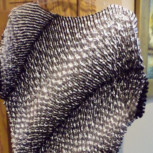 🌸💐🌻POPCORN FASHION BLOUSE Shirt~ Round Neck~CAP Sleeves~XL-3X ~ NWT - Picture 4 of 4